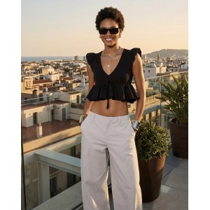 Avant Garde Peplum Crop Top V-Neck Black Μπλούζα