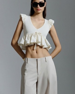 Avant Garde Peplum Crop Top V-Neck Ecru Μπλούζα