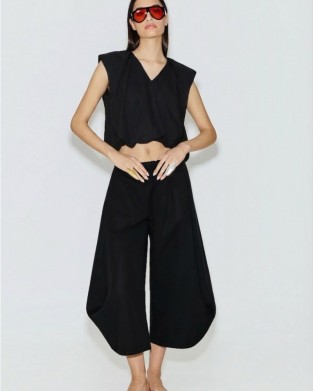 Avant Garde Balloon Cropped Black Μπλούζα