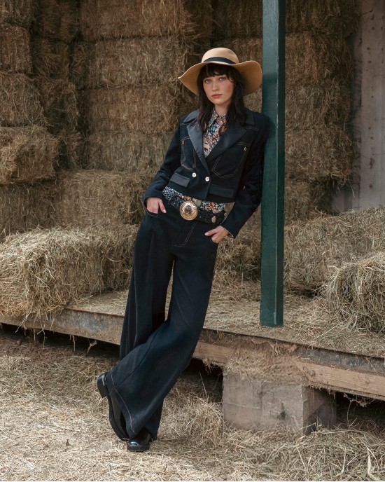 C.Manolo Παντελόνι Με Υφή Βελουτ΄ε C.Manolo Παντελόνι Με Υφή Βελουτ΄ε