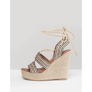 Glamorous Πλατφόρμες Μπεζ/Μαύρο