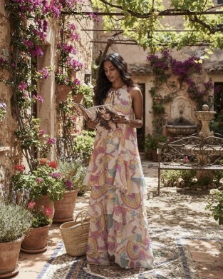 Iraida Aria White Ruffled Maxi Φόρεμα