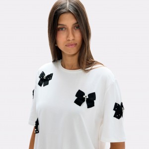Lola Casademunt Positioned Bows White T-shirt Μπλούζα