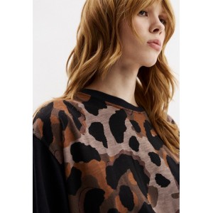 One Teaspoon Animal Print T-shirt Μπλούζα