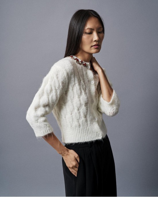 Tailor Made Knit Cropped With Stones Embroidered On Collar Off White Ζακέτα