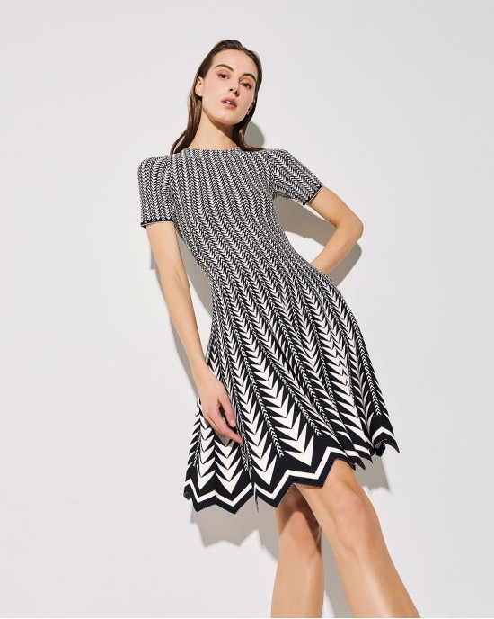 Tailor Made Short Sleeve Jacquard Knit Black/Off White Φόρεμα Tailor Made Short Sleeve Jacquard Knit Black/Off White Φόρεμα
