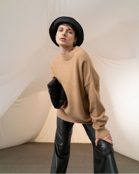 Tailor Made Oversized Round Neck Knit Camel Πουλόβερ Tailor Made Oversized Round Neck Knit Camel Πουλόβερ