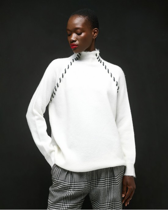 Tailor Made Knit With Extra Thread On Seams Off White Πουλόβερ