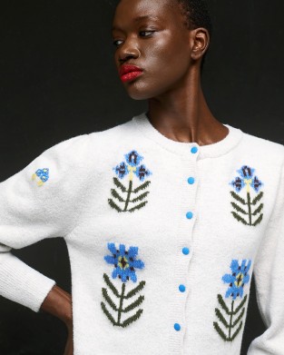 Tailor Made Embroidered Flowers Knit Off White Ζακέτα