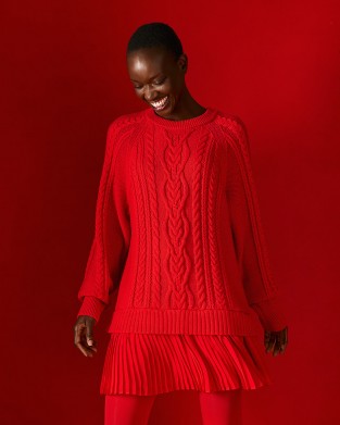 Tailor Made Oversized Cable-Knit With Pleated Fabric Detailing At The Bottom Red Φόρεμα