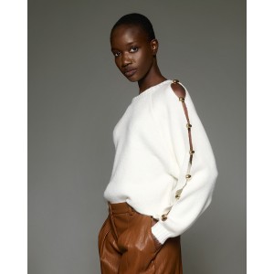 Tailor Made Knit Regal With Gold Buttons On Sleeves Off White Πουλόβερ