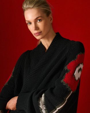 Tailor Made Oversized Raglan-Knit With Flowers On Sleeves Black Ζακέτα