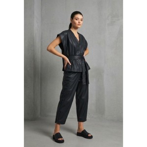 Zoya Faux Leather Belted Sleeveless Oversized Black Μπλούζα